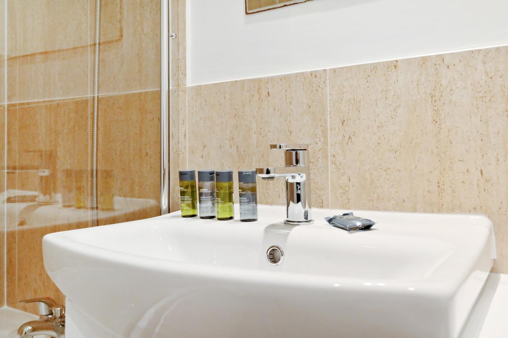 London Choice Apartments - Gloucester Road - Kensington Екстер'єр фото